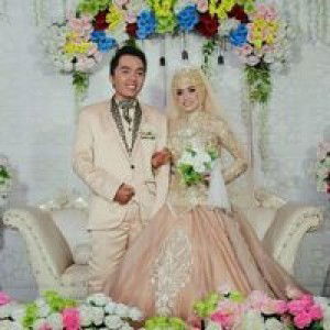 Reny Susanti profile icon