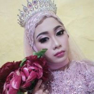 Dina Asmaul profile icon