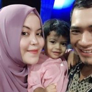 Indah Mentari YD profile icon