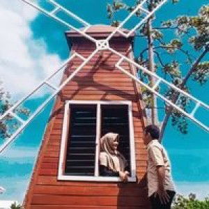 Mutia Nurwiyata Hidayat profile icon