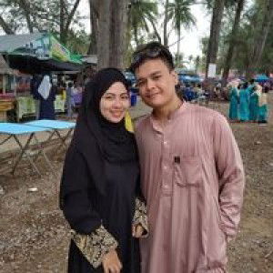 Fariya Awea profile icon