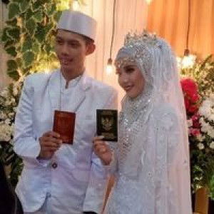 Ayunuryani profile icon