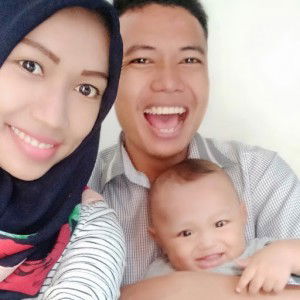 dewi yuliyanti profile icon