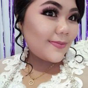 Regina Natalia profile icon