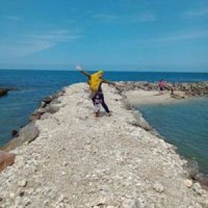 Wahyunia Achmad profile icon