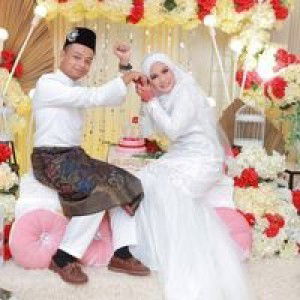 Nur Azila profile icon