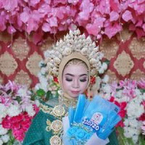 Fatma Blue Blue profile icon