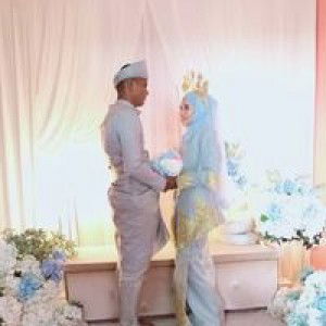 Amira Zolkifli profile icon