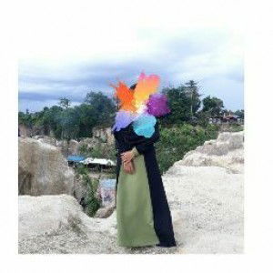 Dini Nuraini profile icon