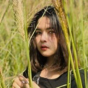 Earn Apinya profile icon