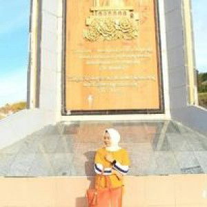 Tittin Waode Suharti Suwarto profile icon