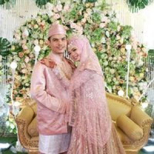 Nia Anggrainie profile icon