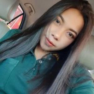 รุ่งอรุณ ชอบกลับบ้านตอนหัวรุ่ง profile icon