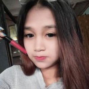 Díñî Desmoÿ profile icon