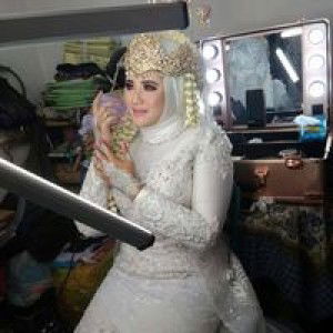 Erlinda Eka profile icon