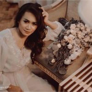 Rojana Favor profile icon