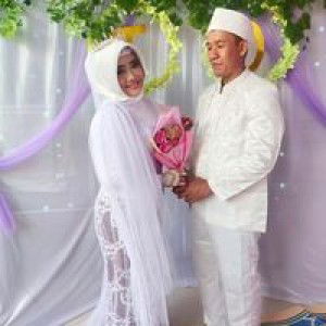 Dwi Ambar Sari profile icon