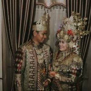 Rina Agustin profile icon