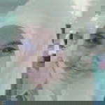 anis shazura profile icon