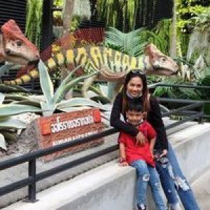 Taksina Panthong profile icon