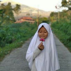 Silvia Metta putri profile icon