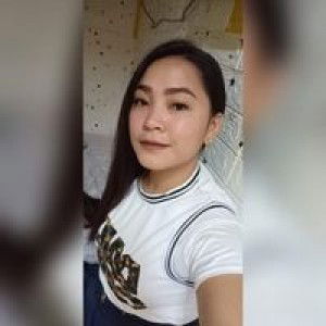 Alyana Villalon profile icon