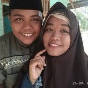 Ade Sunja Lestari profile icon