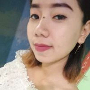 Yuli Astutik profile icon