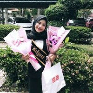 Sri Wahyuni profile icon