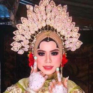 Fhyka Sich Poetry Tunggal profile icon