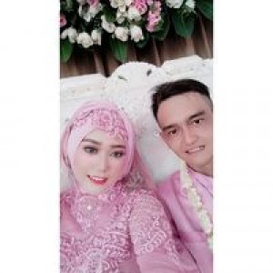 Desy Kurniasari profile icon