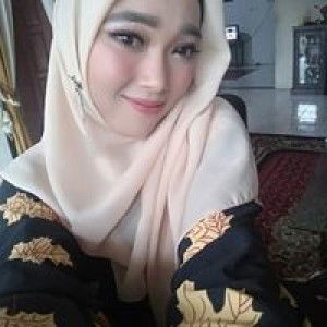 NengNeng ARianiee profile icon