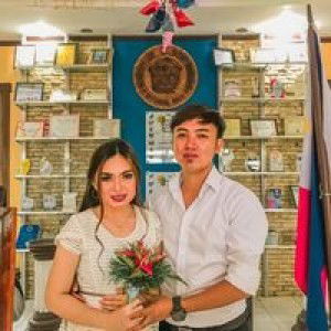 Christine Fel profile icon