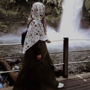 Ayu Lestari Irawan profile icon