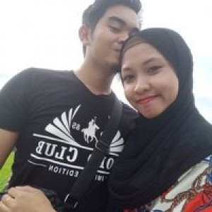 Adek Liyana profile icon