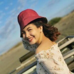 Flower Bobadilla profile icon