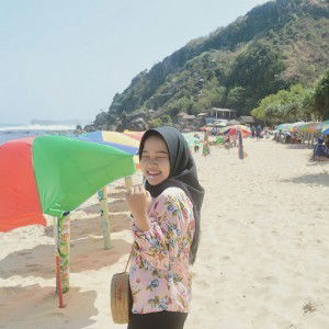 Fitri Ainur Rohmah profile icon