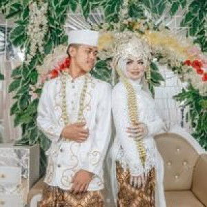 Dewi Sabella profile icon