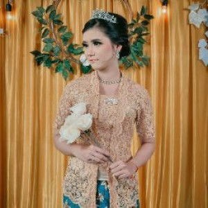 Nindi Vintari profile icon