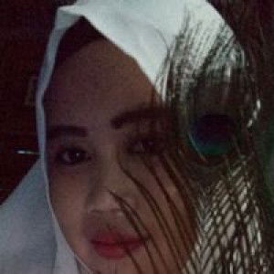 Indah Wisnu profile icon