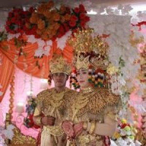 Indah Mega Silvia profile icon