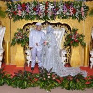 Yana Aprinda profile icon