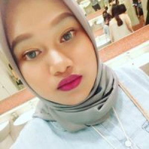 Ellyya Transylvania profile icon