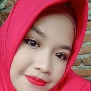 Neng Esah Uchul'd profile icon