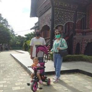 Monika Sari profile icon