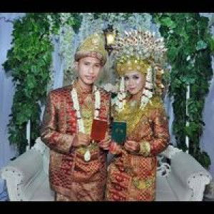 Dessy Nur Wulan Dari profile icon