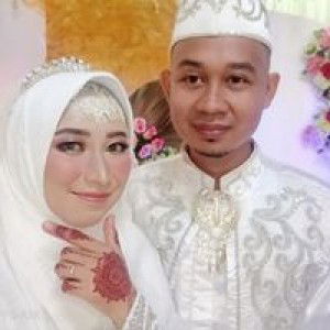 Siti Hardianti profile icon