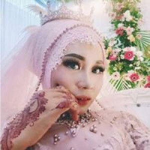 Indri Febriani profile icon