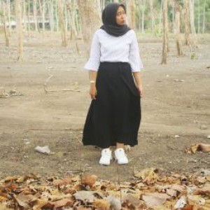 Fitri Indah profile icon