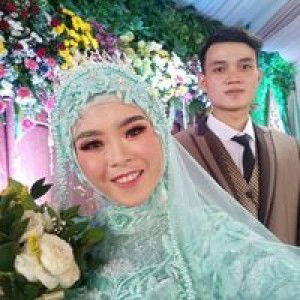 Rahmawaty profile icon